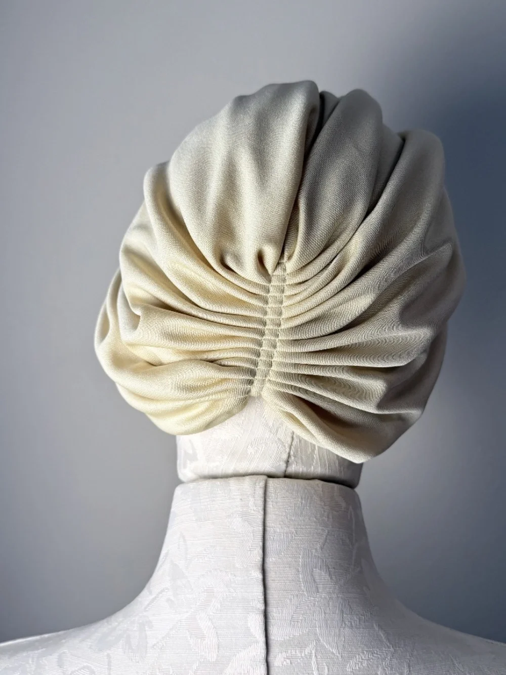 Vintage Liz Hughes Creations Taupe Knit Silk-like Turban